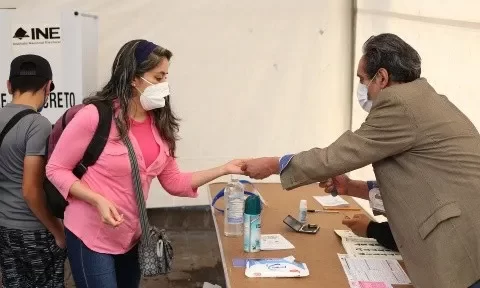 millones de Mexicanos votan